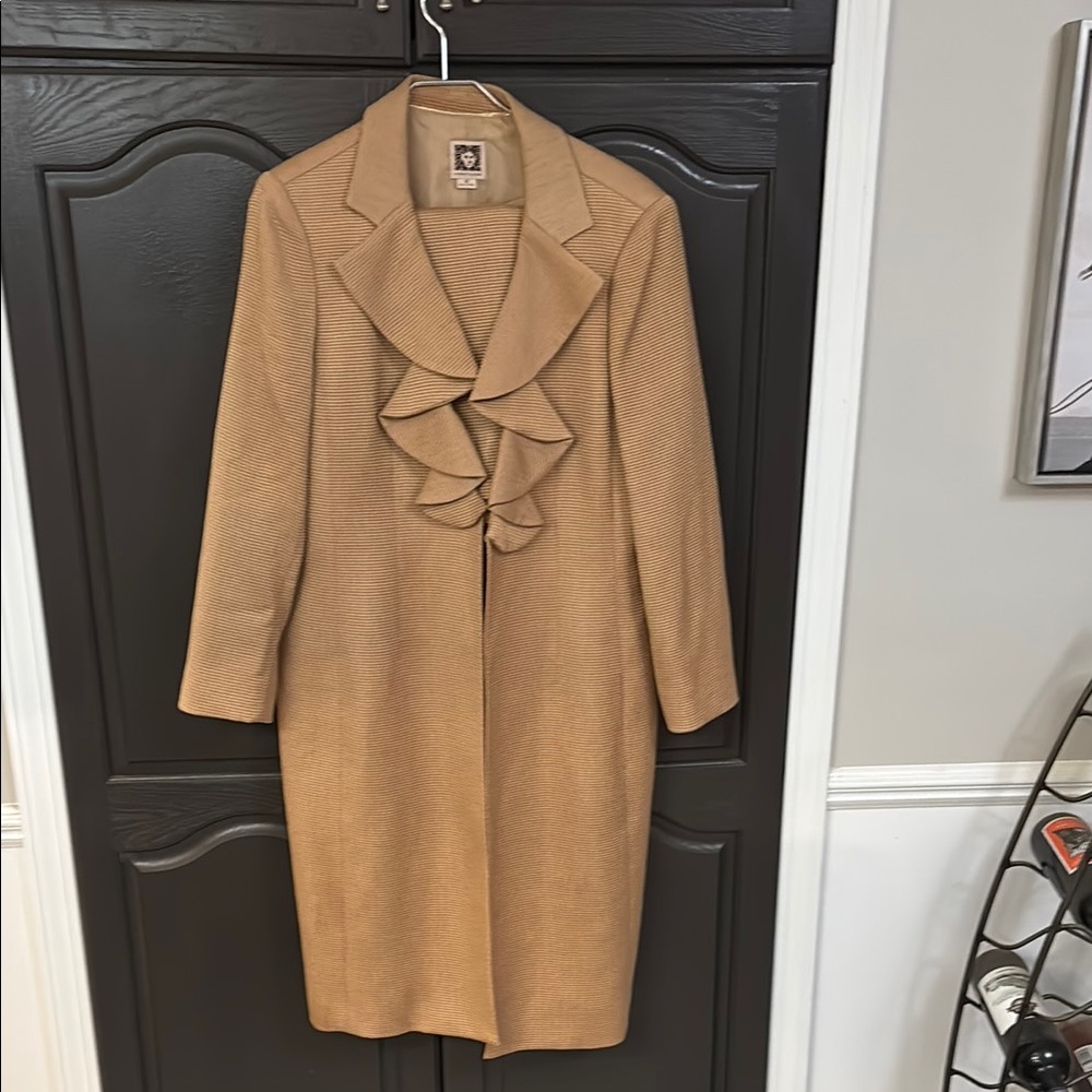 Anne Klein Size 14 Tan Women’s Skirt Suit Textured Medium Textile